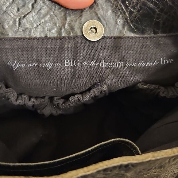 STS Ranch embossed paisley shoulder bag - Picture 11 of 14